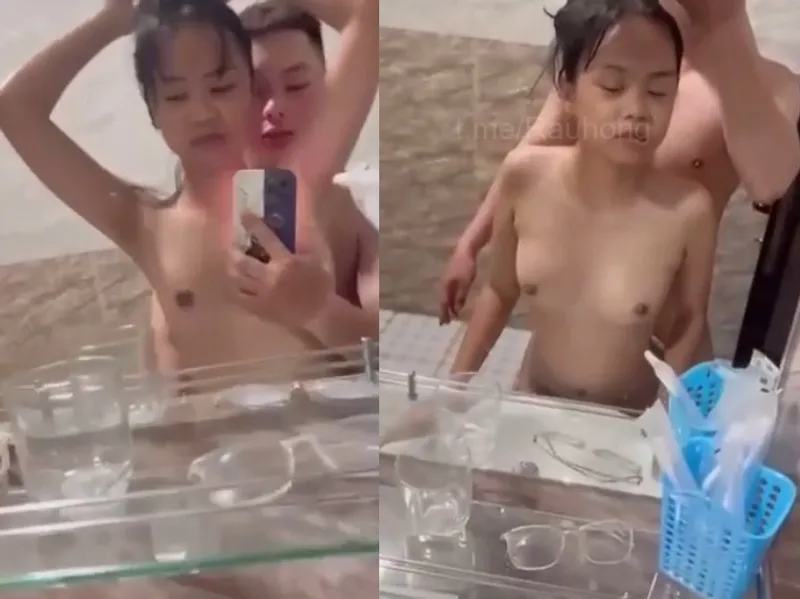 Dáng mảnh em cùng thằng bồ quan hệ trước gương quay kỉ niệm